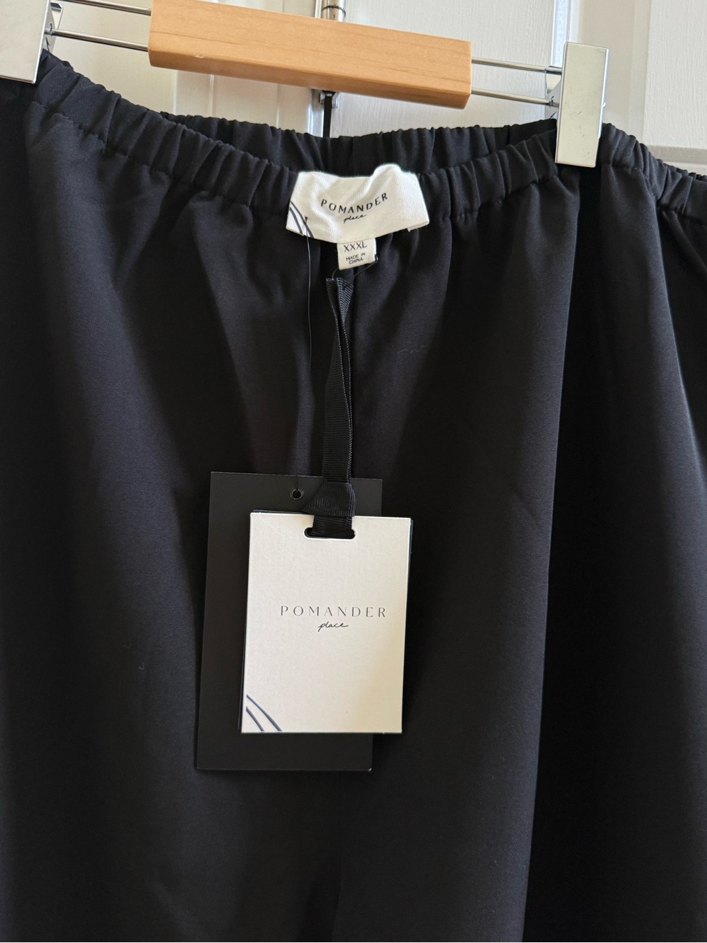 Pomander Place Black Wide-Leg Pants NWT - Picture 2 of 2